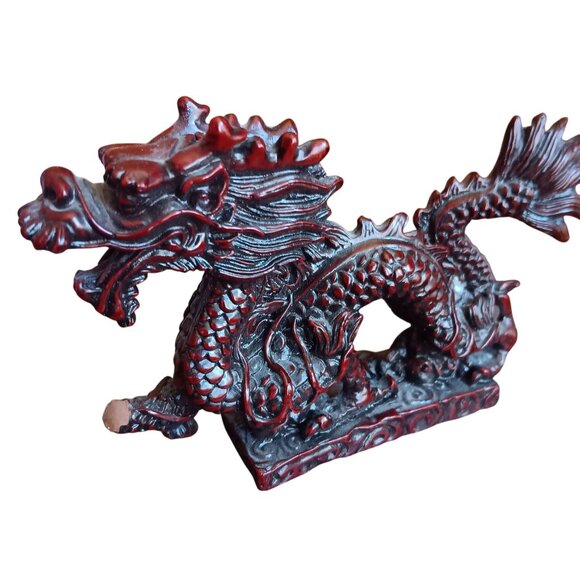 Vintage Chinese Dragon Resin Figurine Statue 3x4" - Picture 1 of 5